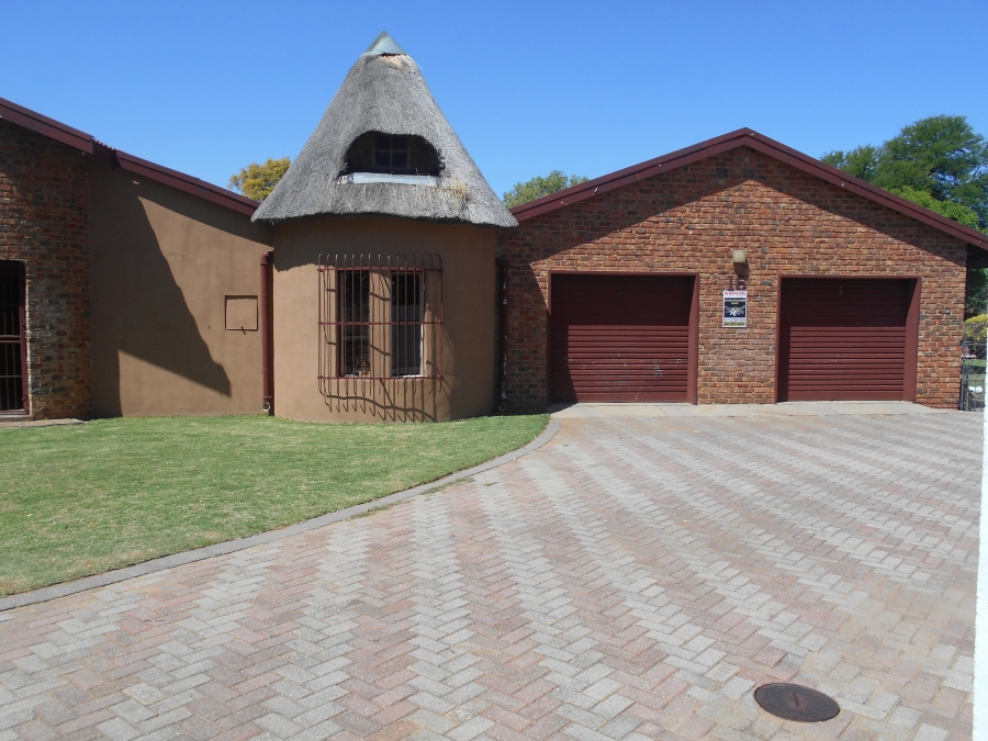 3 Bedroom Property for Sale in Riebeeckstad Free State